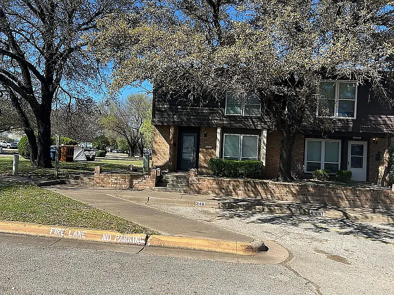 246 Rolling Hills Pl — Photo 10