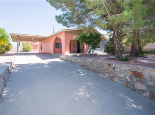 135 Roble Dr, Sunland Park, NM 88063
