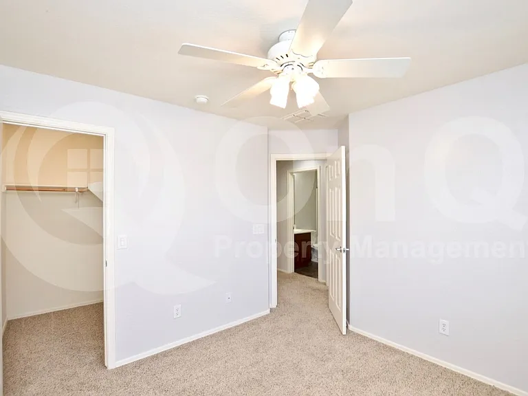 553 N Ranger Trl — Photo 12