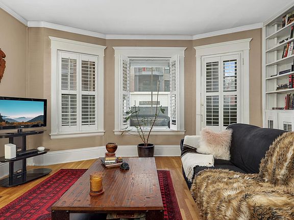 5th image of 30 Saint Albans St S APT 2A