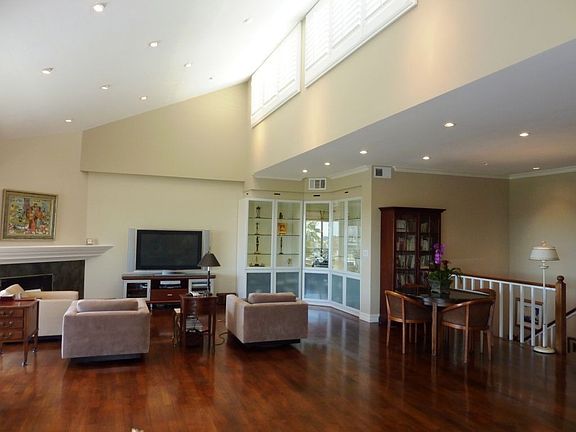 5th image of 4460 Wilshire Blvd APT 708