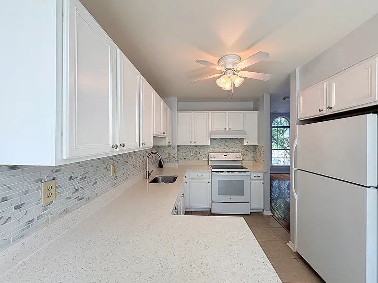 307 Thyme Ln — Photo 12