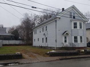 8 Maple St, Webster, MA 01570