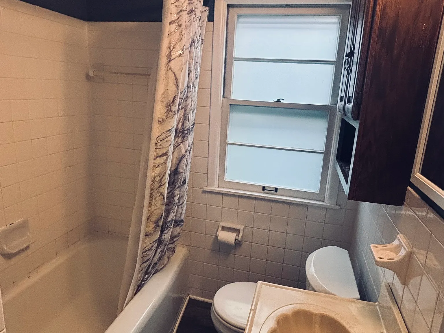 2 bed, 1938 sqft, $1,050 — Photo 4