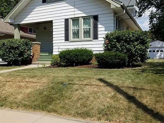 4th image of 321 N Chicago Ave
