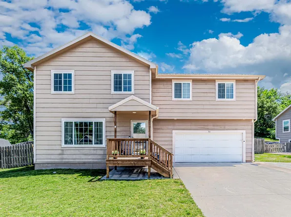 711 S Clay St, Junction City, KS 66441