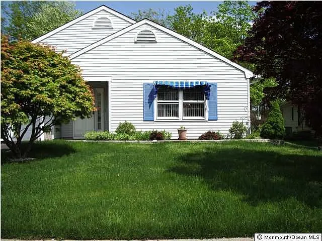 17 Springhill Dr photo 1