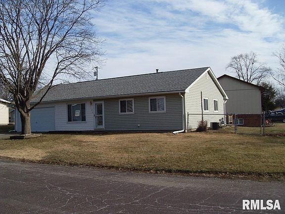 3rd image of 108 Oriental Dr