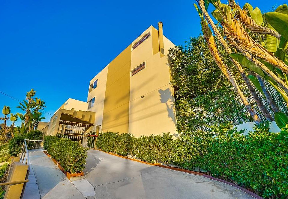 1st image of 2100 Griffith Park Blvd