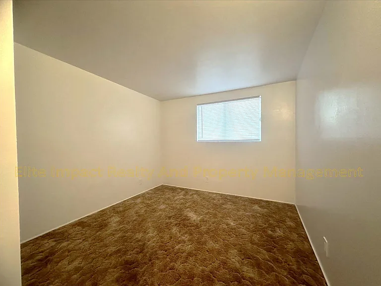 3811 N Reno Ave — Photo 16