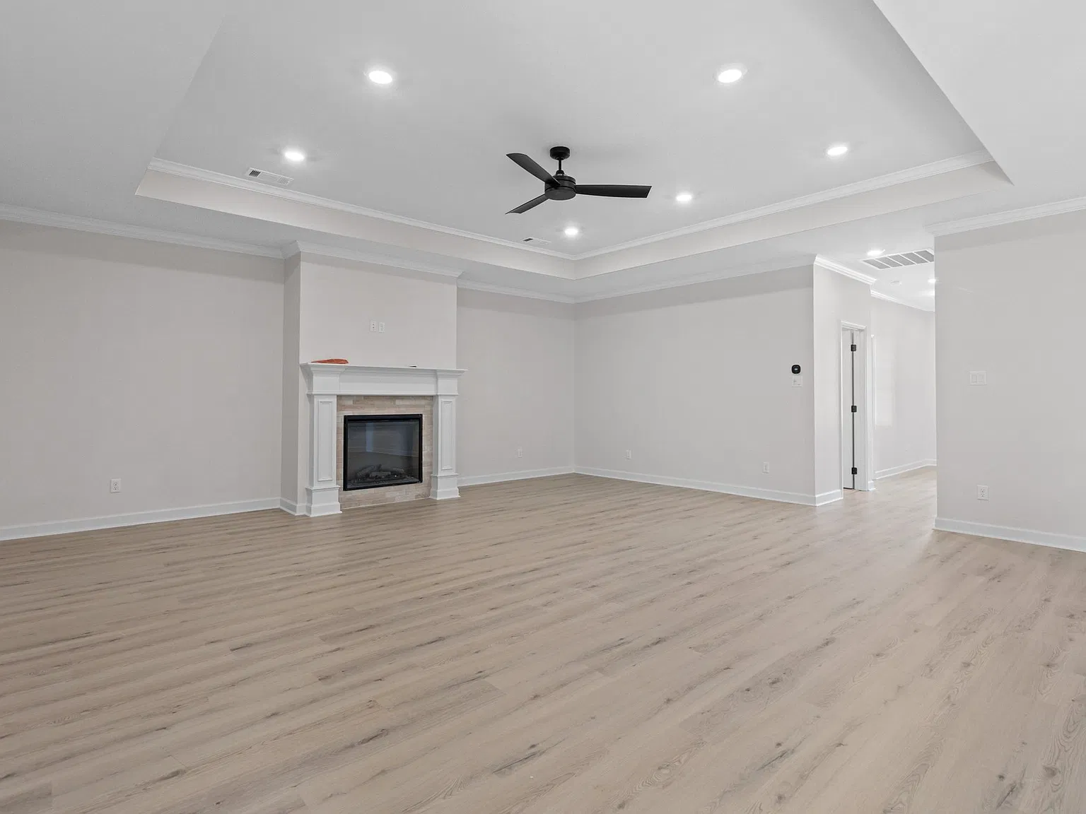 2 bed, 1610 sqft, $2,550 — Photo 3