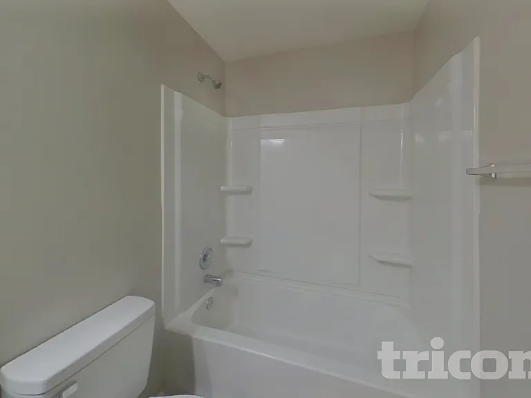 429 Victory Ln — Photo 13