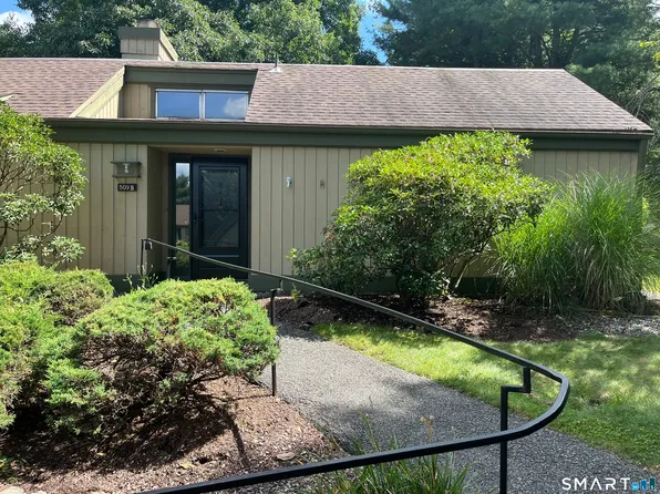 509 HERITAGE VILLAGE #B, Southbury, CT 06488