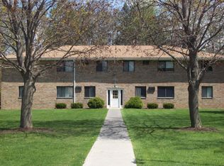 Royal Apartments, Le Roy, NY 14482