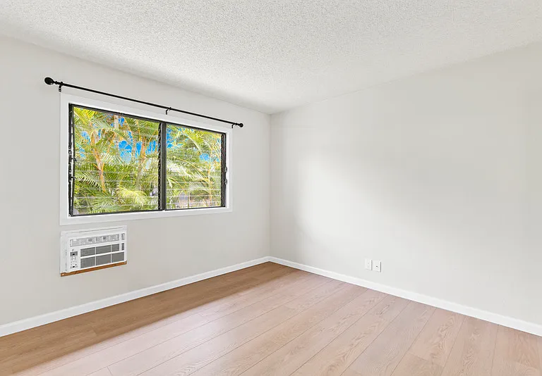 1055 Kapo Way — Photo 11