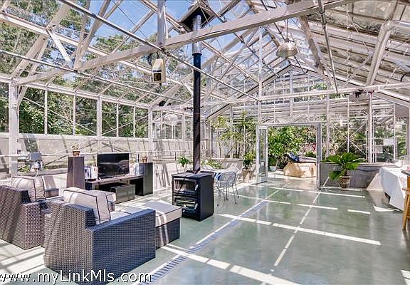 Greenhouse Entertaining Area