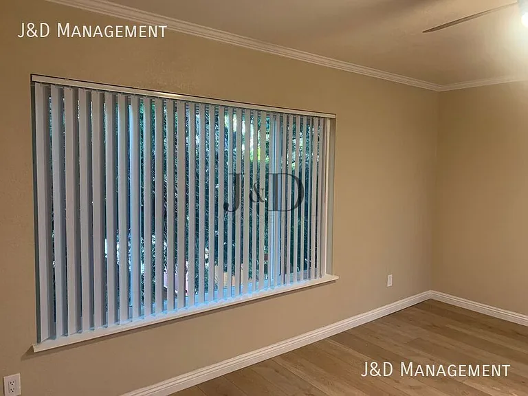 2664 Magnolia Ave #3 — Photo 8