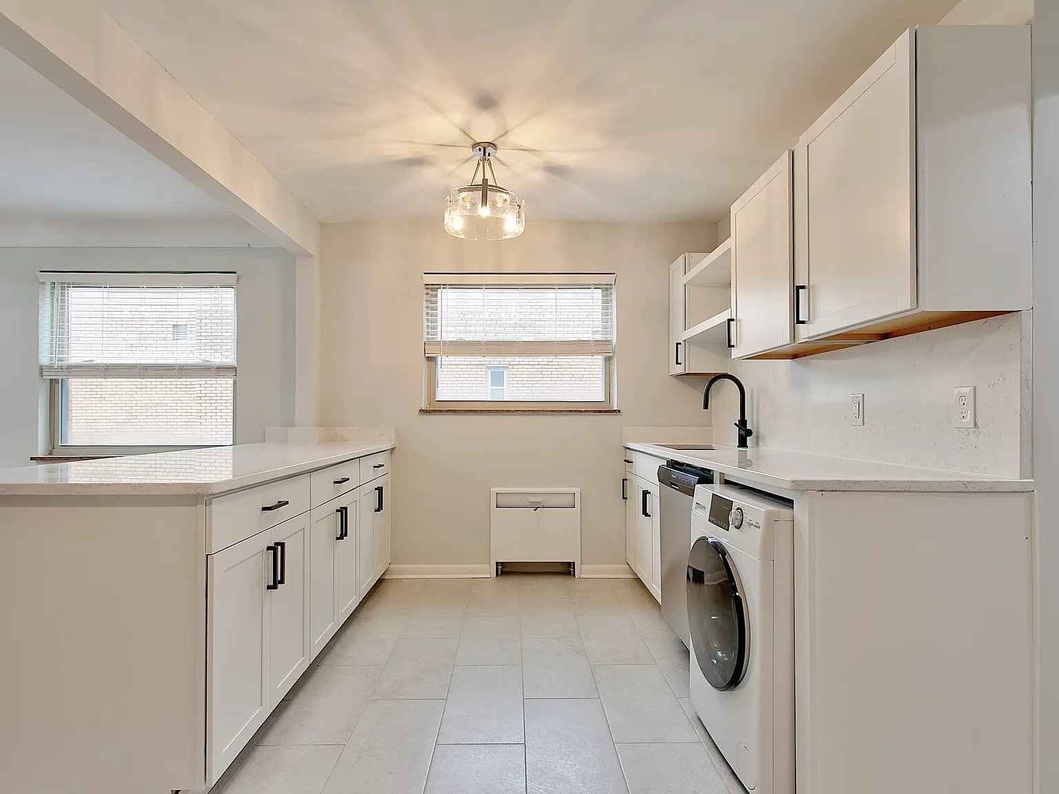 1 bed, 900 sqft, $1,395 — Photo 1