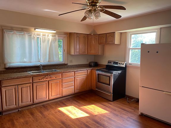 2nd image of 2354 Overbrook Ave