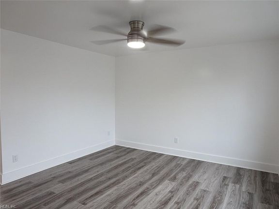 5th image of 417 Hobart Ave #B