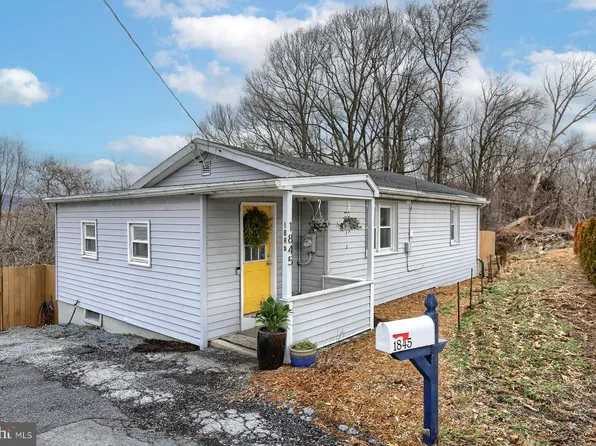 1845 Bamberger Rd, Harrisburg, PA 17110