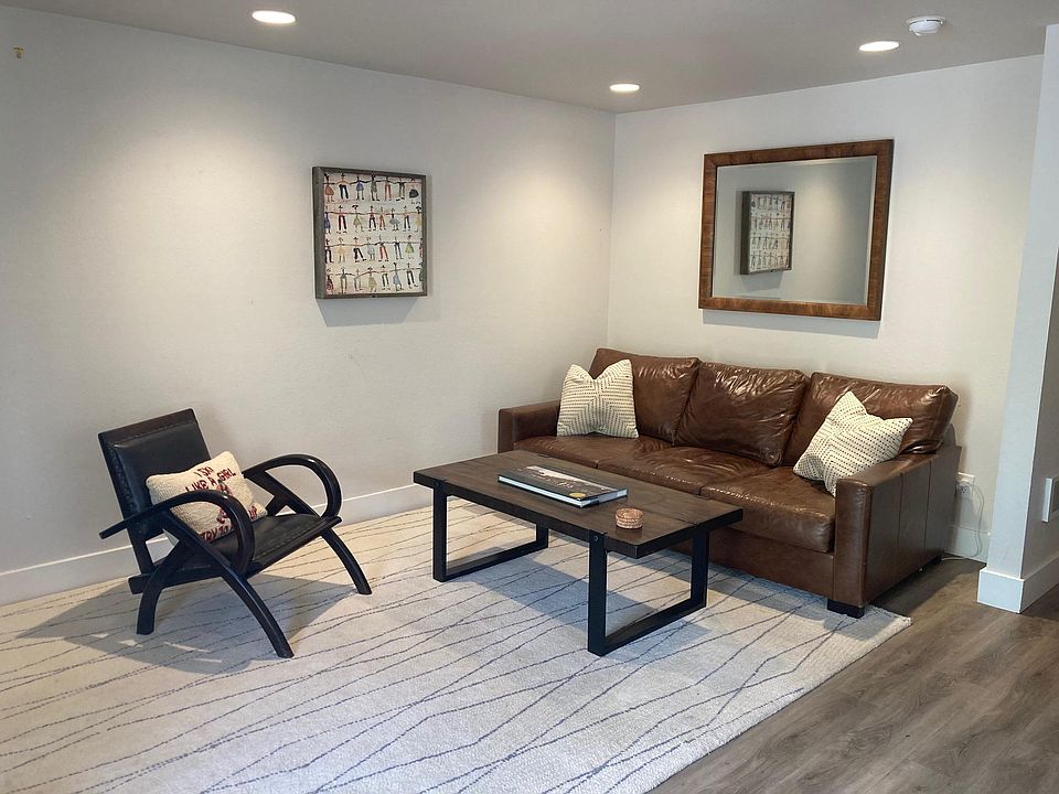 1st image of 205 Nelson Dr