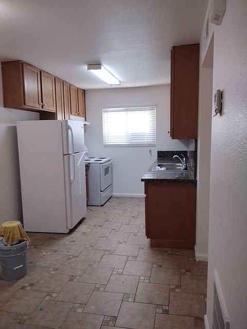 2nd image of 3118 College Ave