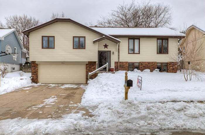 Welcome to...15111 Bemis