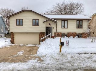 15111 Bemis St, Omaha, NE 68154