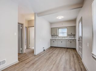 6805-6809 6811 6811a Lloyd St W #2013-6815-2013A, Milwaukee, WI 53213