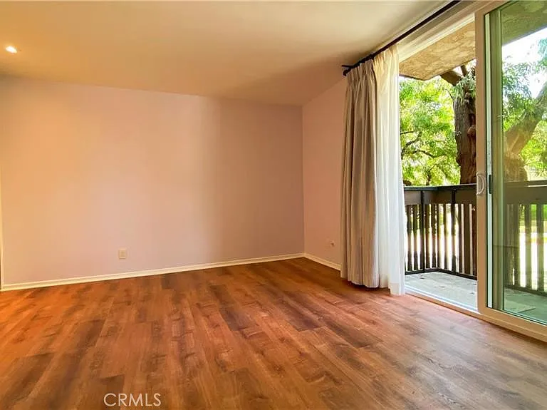 5901 Canterbury Dr #11 — Photo 7