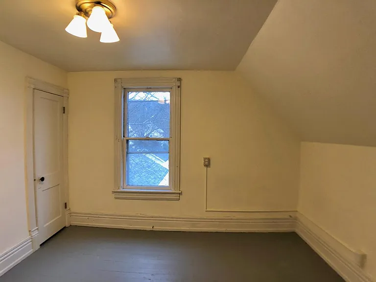 44 East St — Photo 9