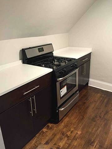 1st image of 1701 N Maplewood Ave #3