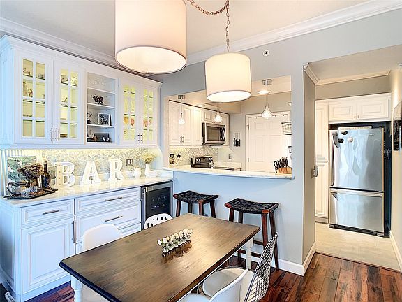 5th image of 322 E Central Blvd Unit 1413