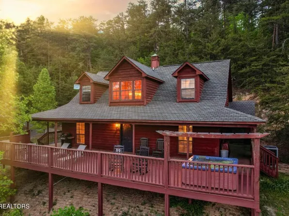 2059 Wicks Way, Pigeon Forge, TN 37876