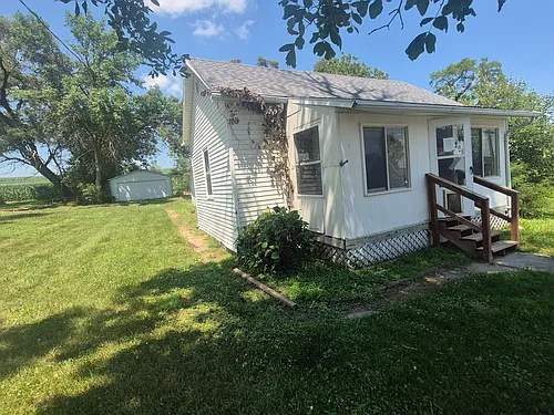 205 1st Ave Photo 1