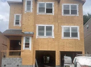 117 S Park St, Elizabethport, NJ 07206