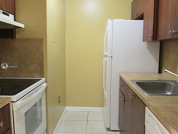 2nd image of 7415 SW 152nd Ave #7-206
