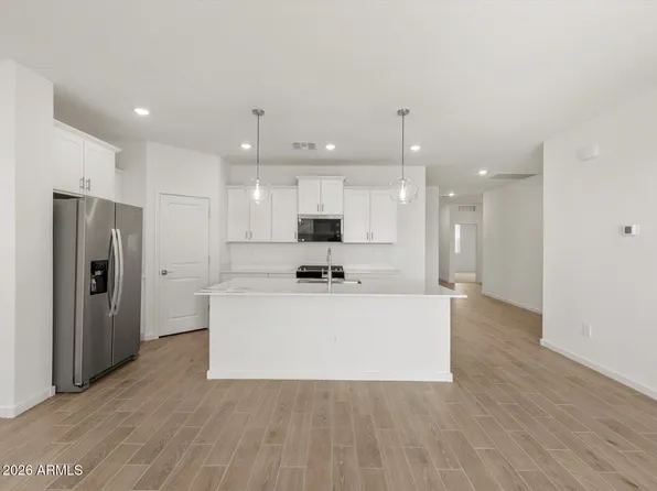 33070 N Noir Drive, San Tan Valley, AZ 85143