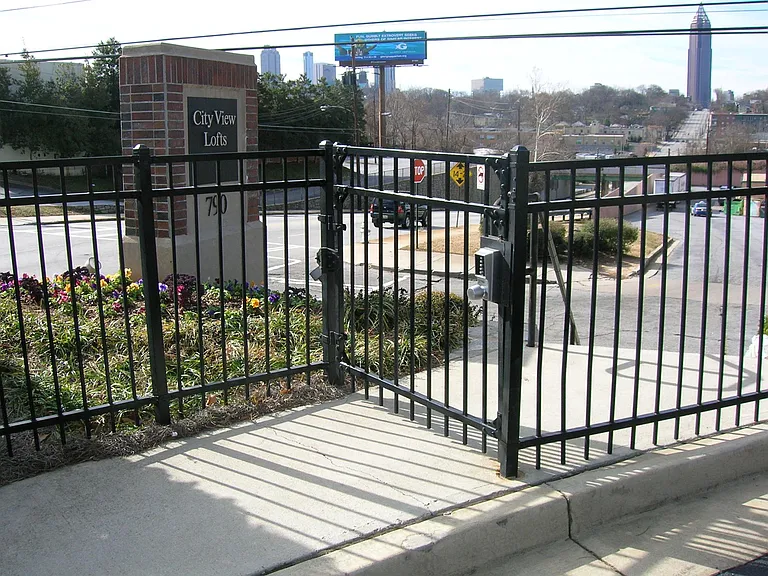 790 N Ave NE #106 — Photo 42