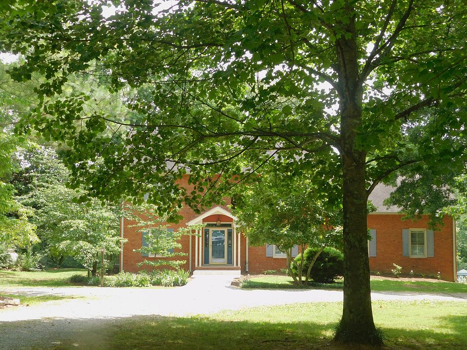 1st image of 345 Cummings Ln
