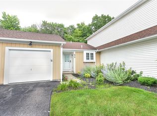 656 Neros Run, Webster, NY 14580