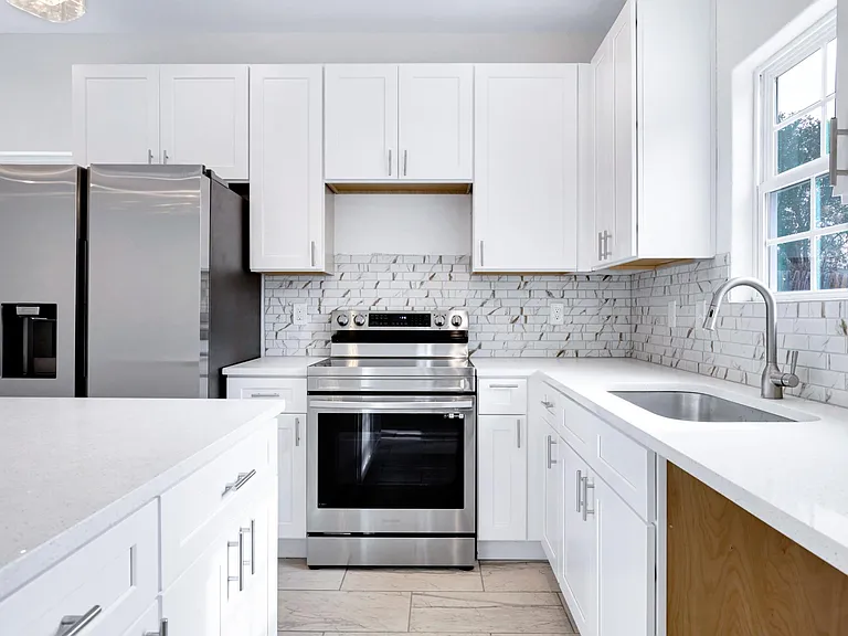 874 E Sunshine Dr #102 — Photo 6