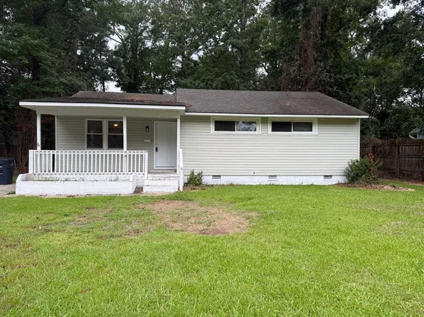 515 Oak Ln, Jacksonville, NC 28540