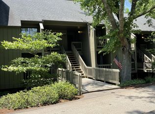 9444 S Lake Ridge Dr #120, Bloomington, IN 47401