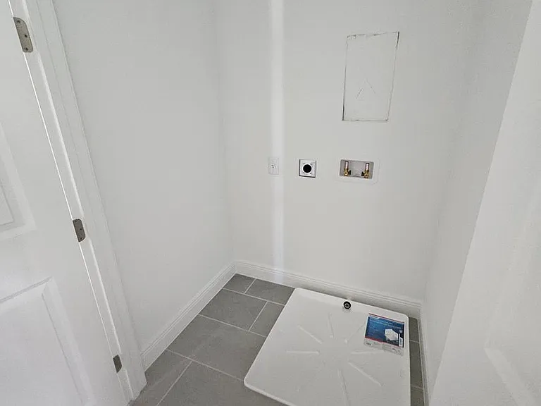 10172 Pearson Ave — Photo 38