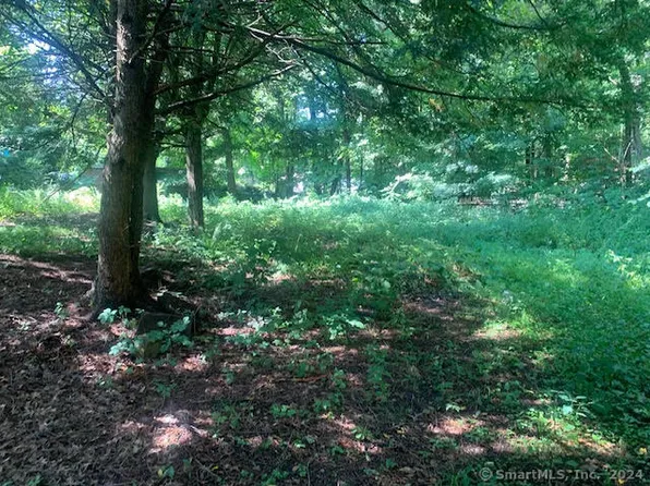 28 Hilltop Road, Meriden, CT 06451