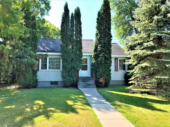 813 2nd St, International Falls, MN 56649