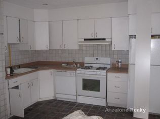 17 Harris St #1, Boston, MA 02109