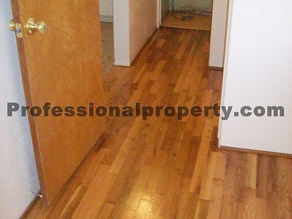 2nd image of 443 Kensington Ave #2